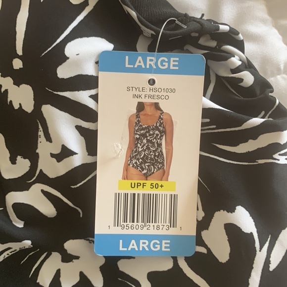 Hurley One Piece Swimsuit - Picture 7 of 8